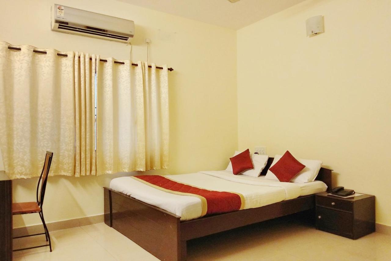 Super Oyo Capital O Premium Hotel Victoria Heights Near Sri Someshwara Swami Temple Bangalore Dış mekan fotoğraf
