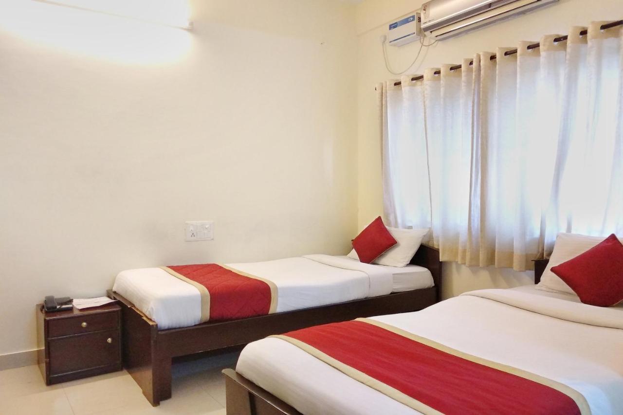 Super Oyo Capital O Premium Hotel Victoria Heights Near Sri Someshwara Swami Temple Bangalore Dış mekan fotoğraf