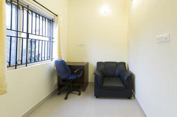 Super Oyo Capital O Premium Hotel Victoria Heights Near Sri Someshwara Swami Temple Bangalore Dış mekan fotoğraf