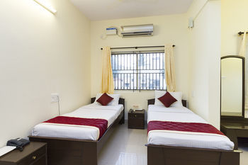 Super Oyo Capital O Premium Hotel Victoria Heights Near Sri Someshwara Swami Temple Bangalore Dış mekan fotoğraf