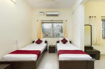 Super Oyo Capital O Premium Hotel Victoria Heights Near Sri Someshwara Swami Temple Bangalore Dış mekan fotoğraf